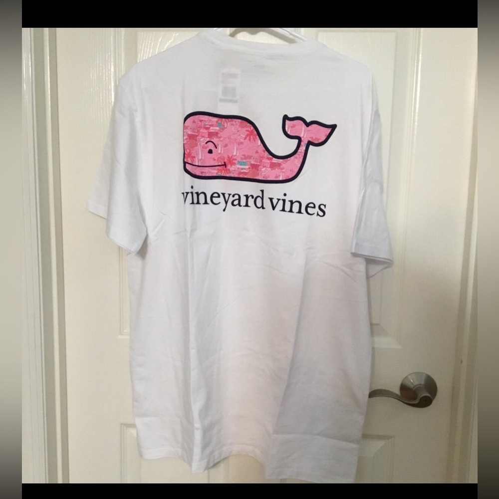 Vineyard Vines Bermuda Scene Whale White Short Sleeve Tee Women’s Large